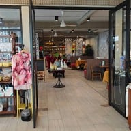 รพีรดา Coffee & ส้มตำ