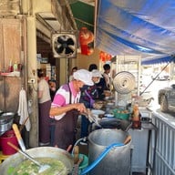 เลี้ยงพานิช