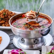 มายาวี ซีฟู้ด - อาหารไทย จีน ส้มตำ ยำแซ่บ กุ้ง หอย ปลาหมึก ปู ปลาเป็นๆ