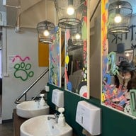 FUN Cafe Bangkok มหาพฤฒาราม