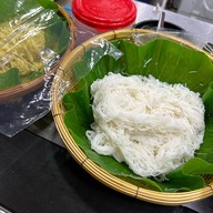 หนมเส้นแม่อำพร เดอะซีซันมอลล์ พหลโยธิน