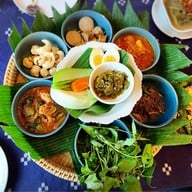 เฮือนเพ็ญ พืชสวนโลก