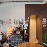 Knock Knock Cafe & Bar -