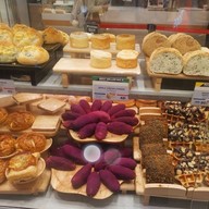 แซง-เอ-ตัวล เซ็นทรัลพลาซาแกรนด์พระราม 9 ชั้นบี