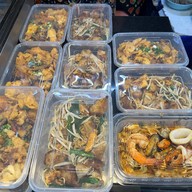 หอยทอด ผัดไทย บองมาร์เช่ ตลาดบองมาร์เช่