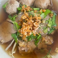เตี๋ยวตุ๋น โคตรเนื้อ{ حلال } by คุ้มอาดัม ปั๊มน้ำมันบางจาก บ้านเก่า-พานทอง