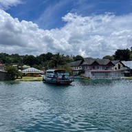 บรรยากาศ Lake Toba, North Sumatra