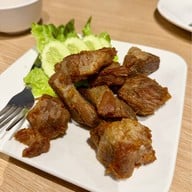 สนั่นอาหารทะเล ตลาด อตก (ติดประตู4)