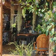 ใครขายไข่ไก่ Egg Sell By Who Art&craft Cafe‘ (slow Bar)