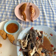 ยำปู L&B Pattaya