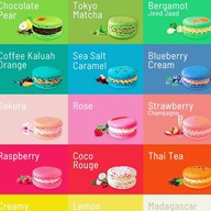 Macarons & Patisseries by Pinn Gourmet วัชรพล