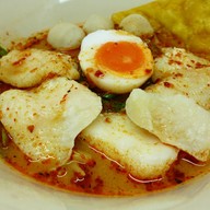 เมนูของร้าน ก๋วยเตี๋ยวห้อยไข่(แยกแสงดาว)