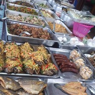 เมนูของร้าน เล้งข้าวแกง