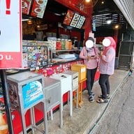 หน้าร้าน ไก่ทอดเดชา ชีอุทิศ