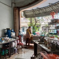 บรรยากาศ ก๋วยเตี๋ยวหมูยุพิน (เจ้าเก่าตลาดกิมหยง 40 ปี) 1