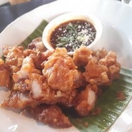 เมนูของร้าน ขนมจีนต้นก้ามปู นวลจันทร์ .