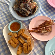 ยำปู L&B Pattaya