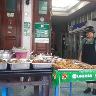 บรรยากาศ เล้งข้าวแกง
