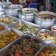 เมนูของร้าน เล้งข้าวแกง