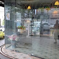 หน้าร้าน ขนมบ้านโกไข่ สาขา หน้ากรีนเวย์ หน้ากรีนเวย์