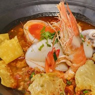 เส้นแซ่บ