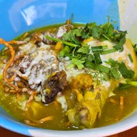 ข้าวซอยแม่ฟอง