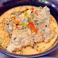 สมใจ ก๋วยเตี๋ยวต้มยำ หนองฮ่อ
