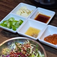 Dong E สุขุมวิทพลาซ่า