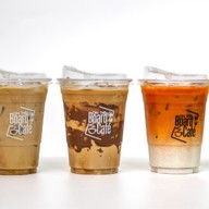 ออนเดอะบอร์ดคาเฟ่ -