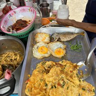 คุณป้าน้ำชง BTS สนามเป้า Exit 3