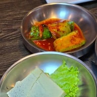 Dong E สุขุมวิทพลาซ่า