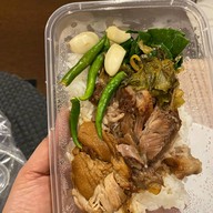 เมนูของร้าน ชอบแกง ข้าวที่ชอบแกงที่ใช่ ปตท.ศรีนครินทร์-ร่มเกล้า ขาออก