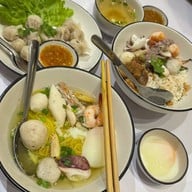 เกี๊ยวหนองบัว