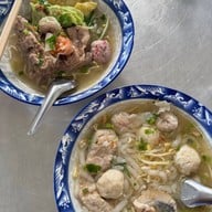 เกี๊ยวปลานายเคี้ยม