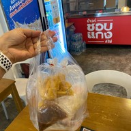 ชอบแกง ข้าวที่ชอบแกงที่ใช่ ปตท.ศรีนครินทร์-ร่มเกล้า ขาออก