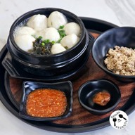 เมนูของร้าน A JUNG Fish Ball • อจัง ฟิชบอล (ชื่อเดิม สอาด ลูกชิ้นปลา) ถนนบรมราชนนี