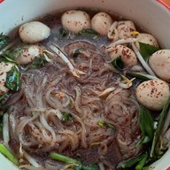 เมนูของร้าน ก๋วยเตี๋ยวหมู-เนื้อ(ตาเบิ้ม)