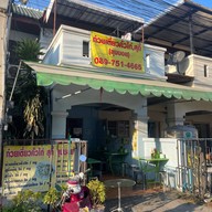 ก๋วยเตี๋ยวคั่วไก่ สุกี้(ลุงบอย)