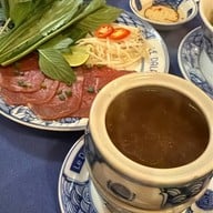 เมนูของร้าน Le Dalat สุขุมวิท 23 (ประสานมิตร)