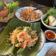 Rongros ถนนมหาราช
