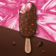 Wall's Ice Cream (ไอศกรีมวอลล์) - ลุงคอง พลับพลา