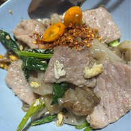 ราดหน้าดินแดงเจ้าอร่อย@หลังแฟลต5 ปากซ.ประชาสันติ ดินแดง