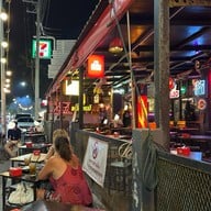 ฟรี-ไทม์ คลับ บางแสน