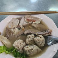 เต่าโภชนา (ตำนานต้มเลือดหมู 52 ปี & หมี่คลุก & ลูกชิ้นราชวัตร)