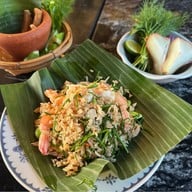 Rongros ถนนมหาราช