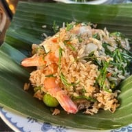 Rongros ถนนมหาราช