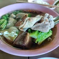 เมนูของร้าน นายดอนต้มเลือดหมู