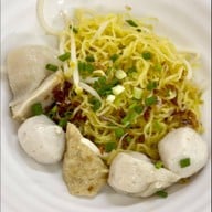 ก๋วยเตี๋ยวลูกชิ้นปลาเจริญกรุง18