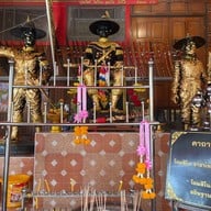 วัดสร่างโสก