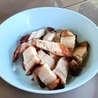 เมนูของร้าน นายดอนต้มเลือดหมู